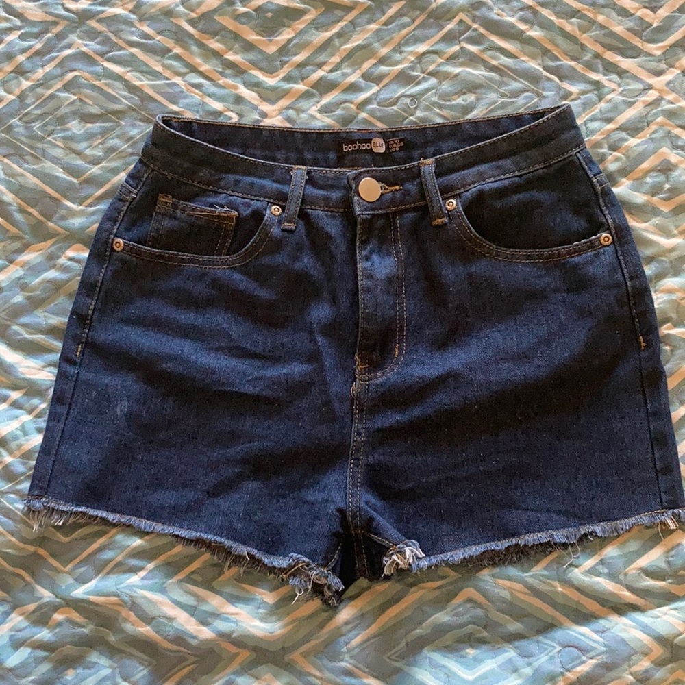 boohoo blue shorts